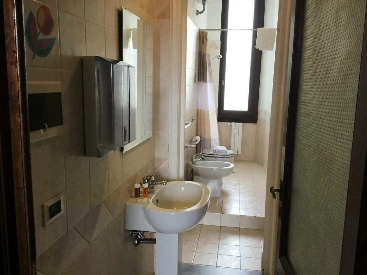 Istay - Santa Chiara Firenze Italia